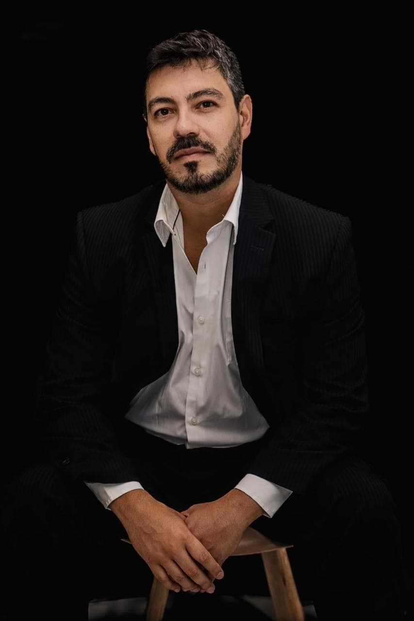Dr. Daniel Freitas